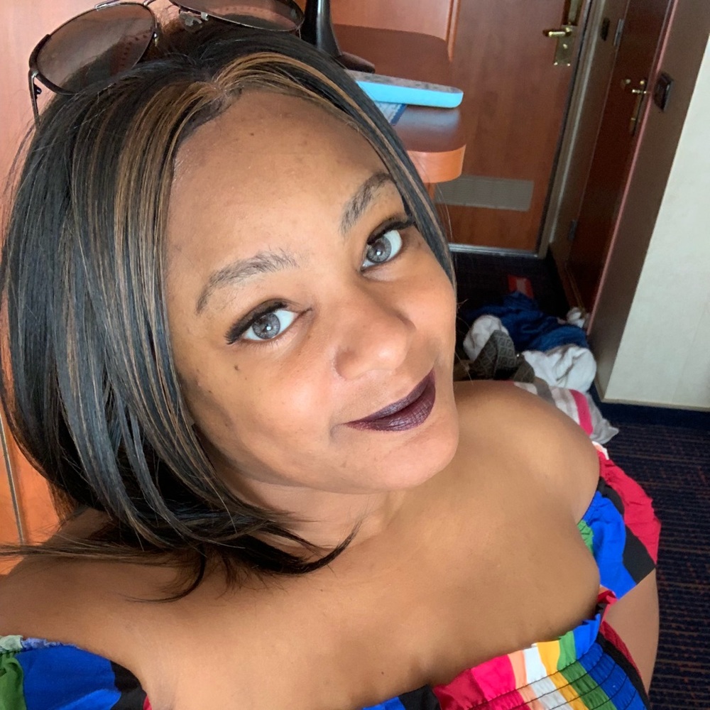 Meet your Posher, Tye